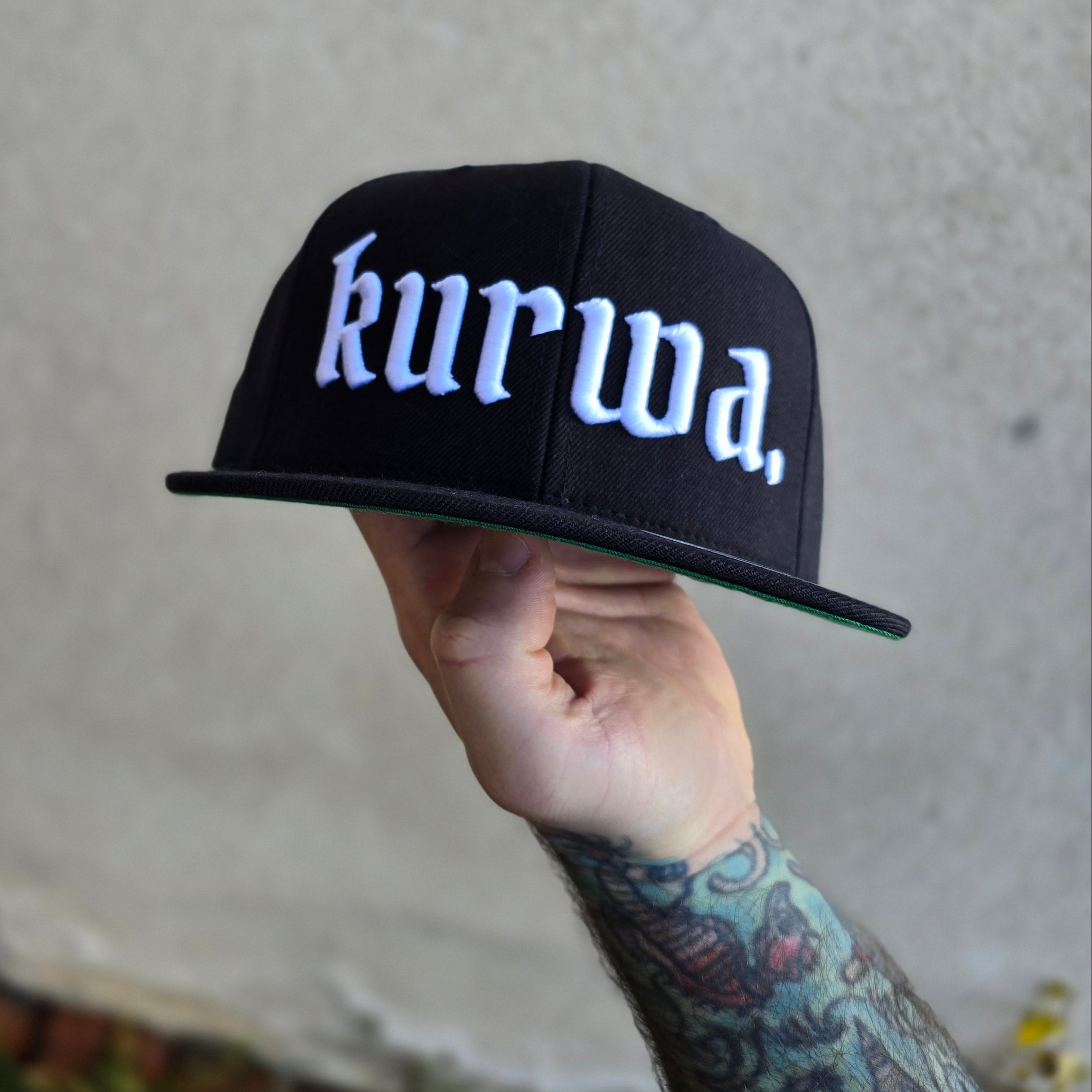 "kurwa" Cap - Black/Green Edition